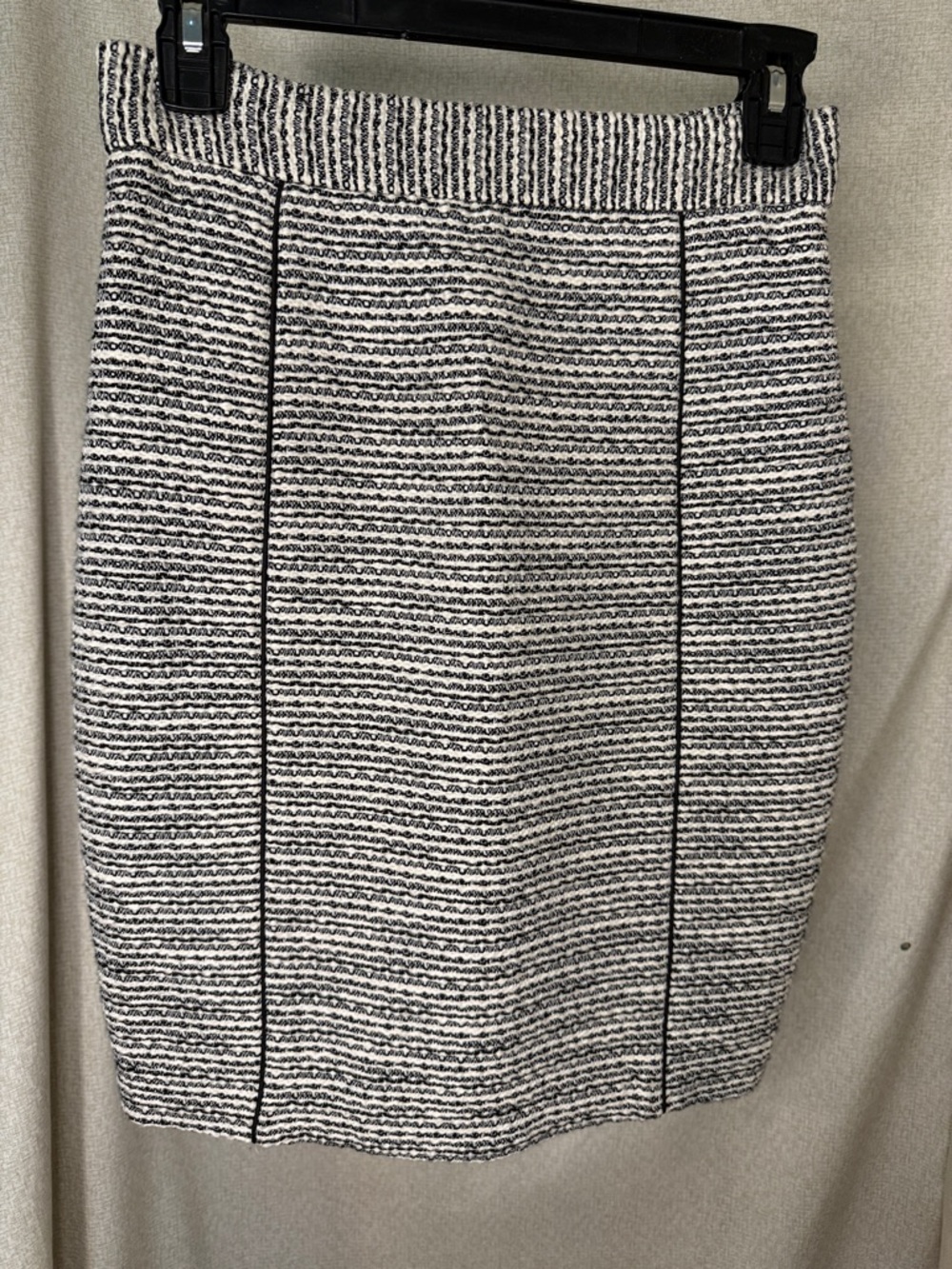 H&M Black and White Textured Pencil Skirt